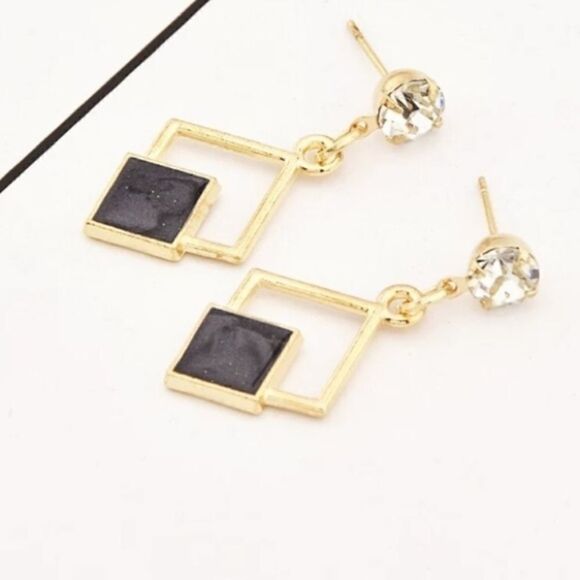 Jewelry - Gold and Black earrings 